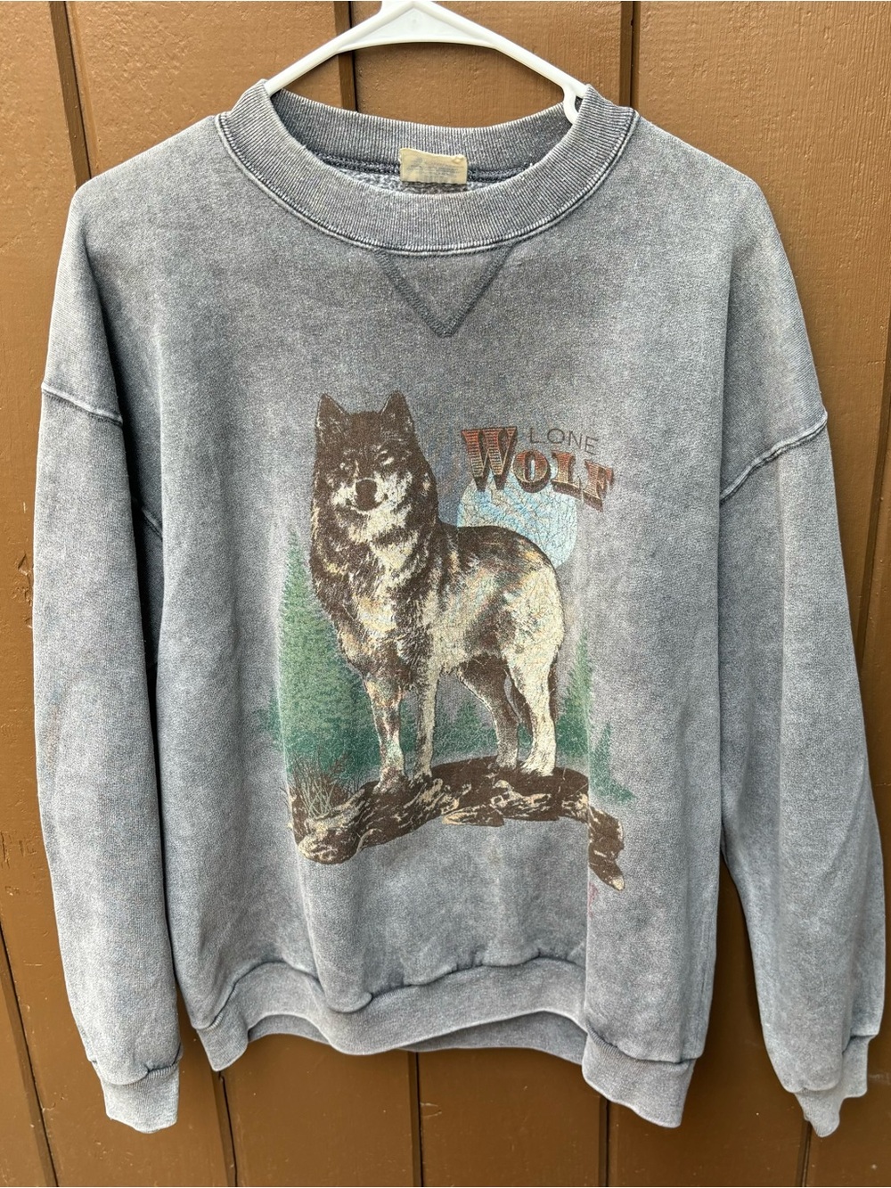 Vintage 90s Lone Wolf Sweatshirt Size Large Crewneck Gray Faded Nature Animal